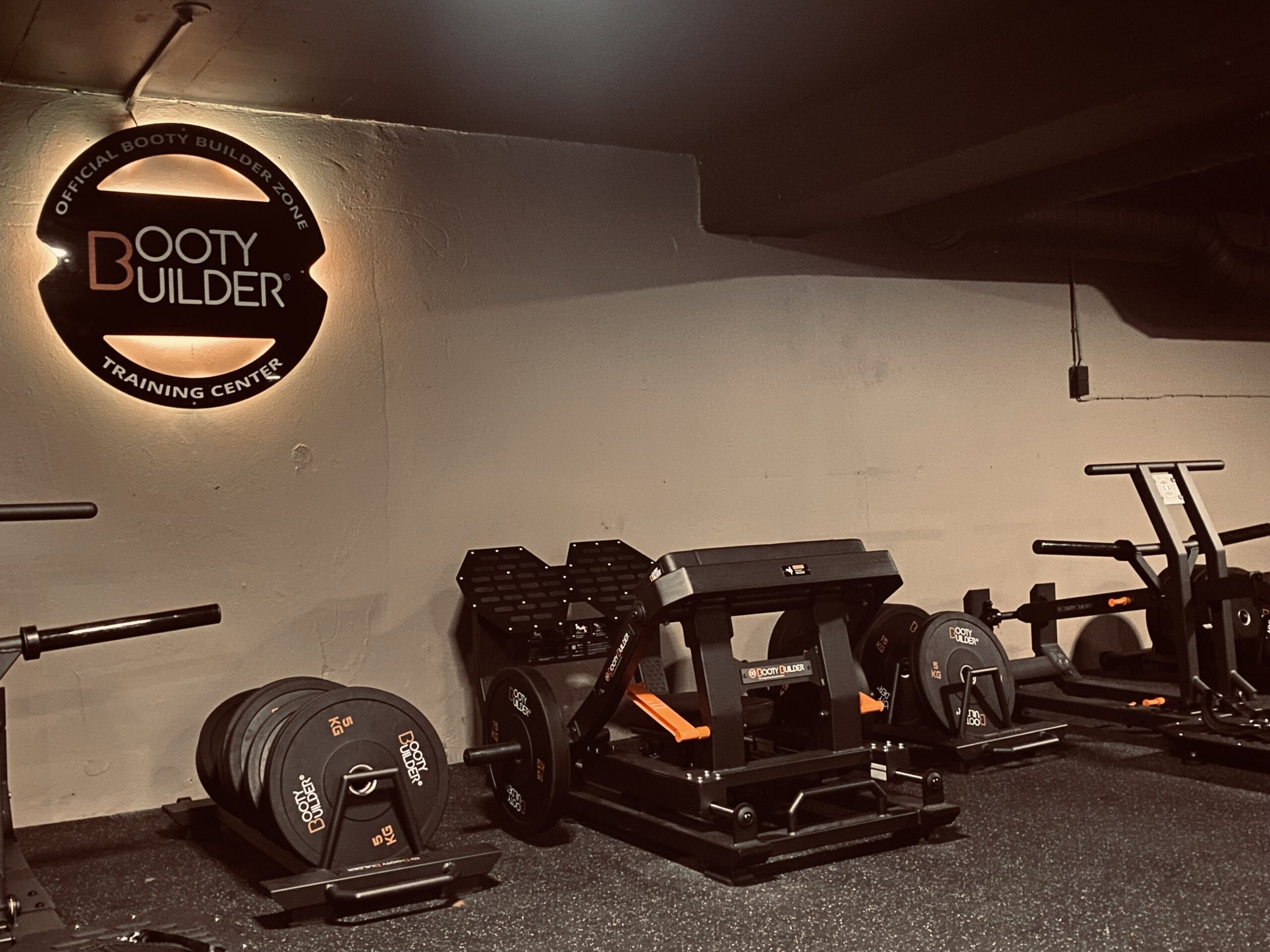 Gym800 tæki og rými